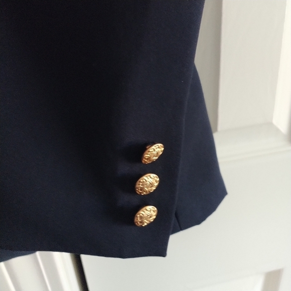 L.L. Bean Navy Single Breasted Classic Traveler Blazer 12P - Picture 6 of 11